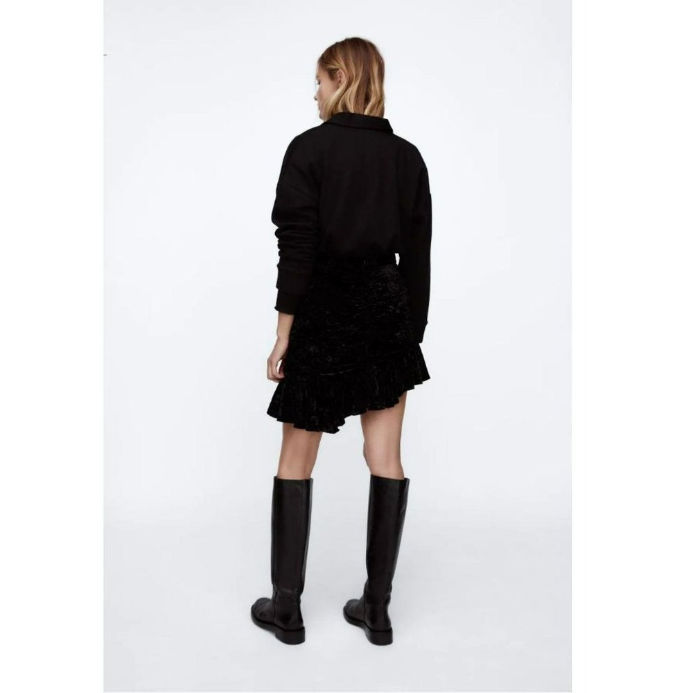 NWT ZARA High-Waist Velvet Asymmetrical Mini Skirt - Picture 2 of 9
